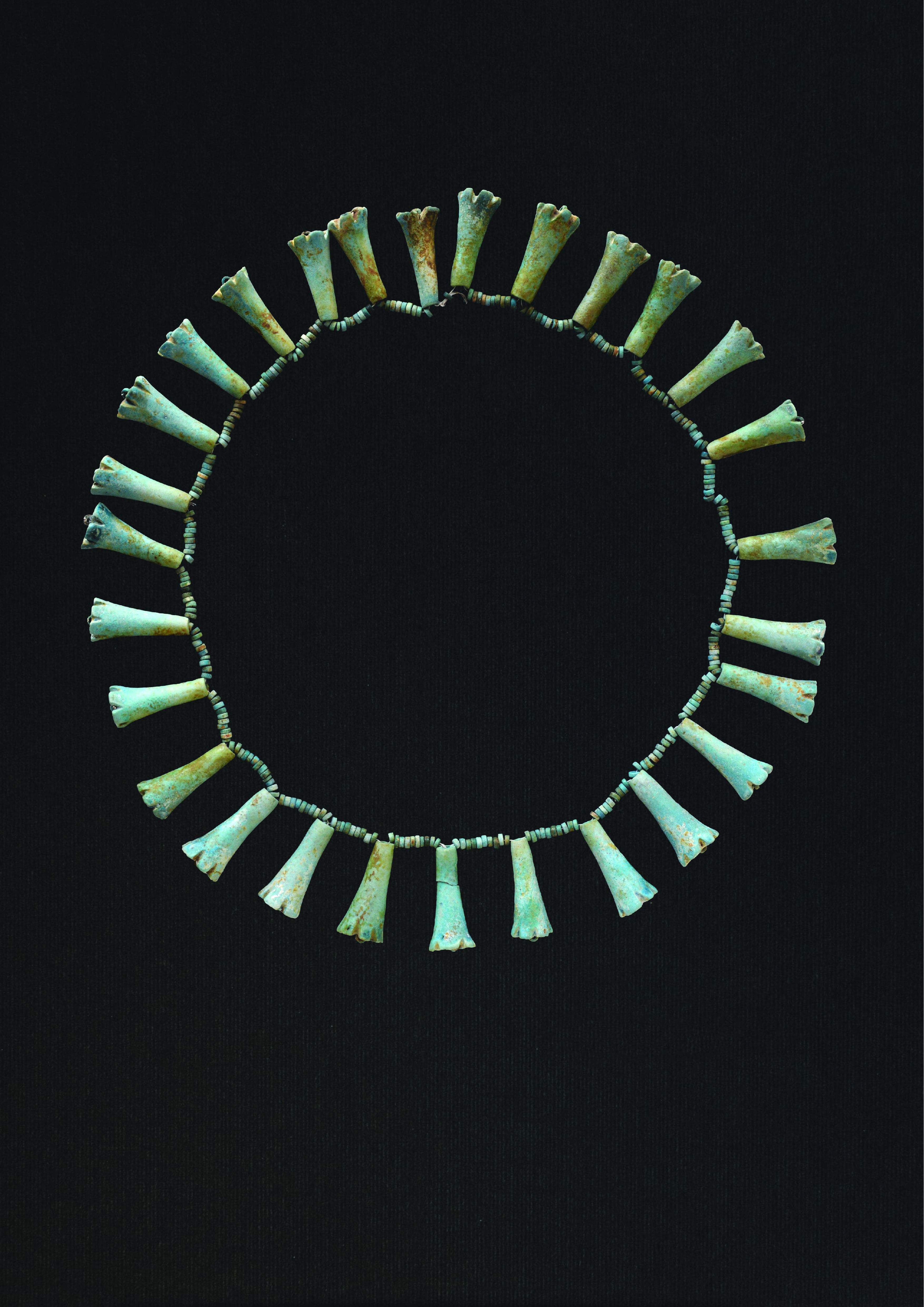 Collier et autres bijoux Napatéens